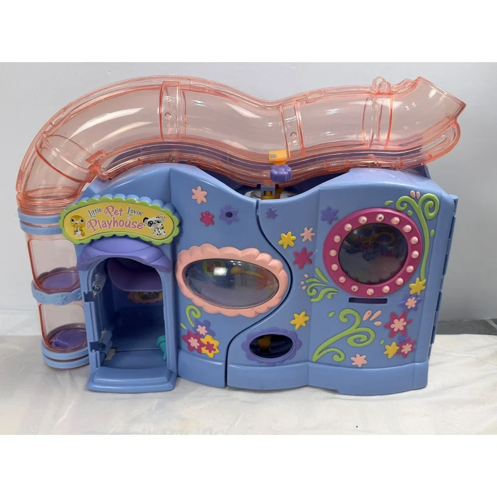 Hasbro Littlest Pet Shop Little Pet Lovin Playhouse Purple Pink Floral Playset